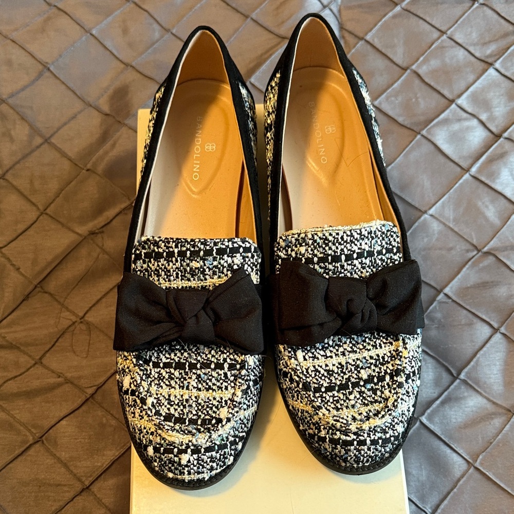 Bandolino Black and Cream Tweed Loafers with Bow